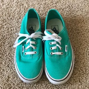 Women’s teal vans